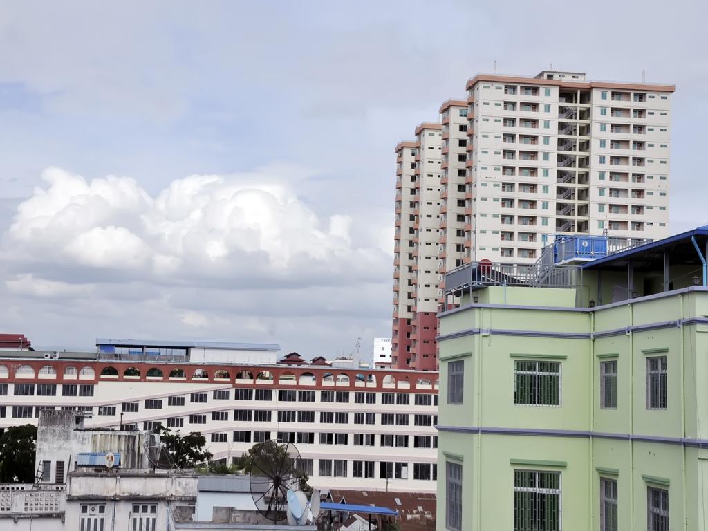 โรงแรม เอดี 1 มัณฑะเลย์ ภายนอก รูปภาพ